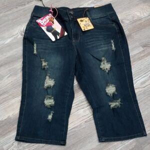NWT Hybrid & Company Distressed Denim Capris Size 14